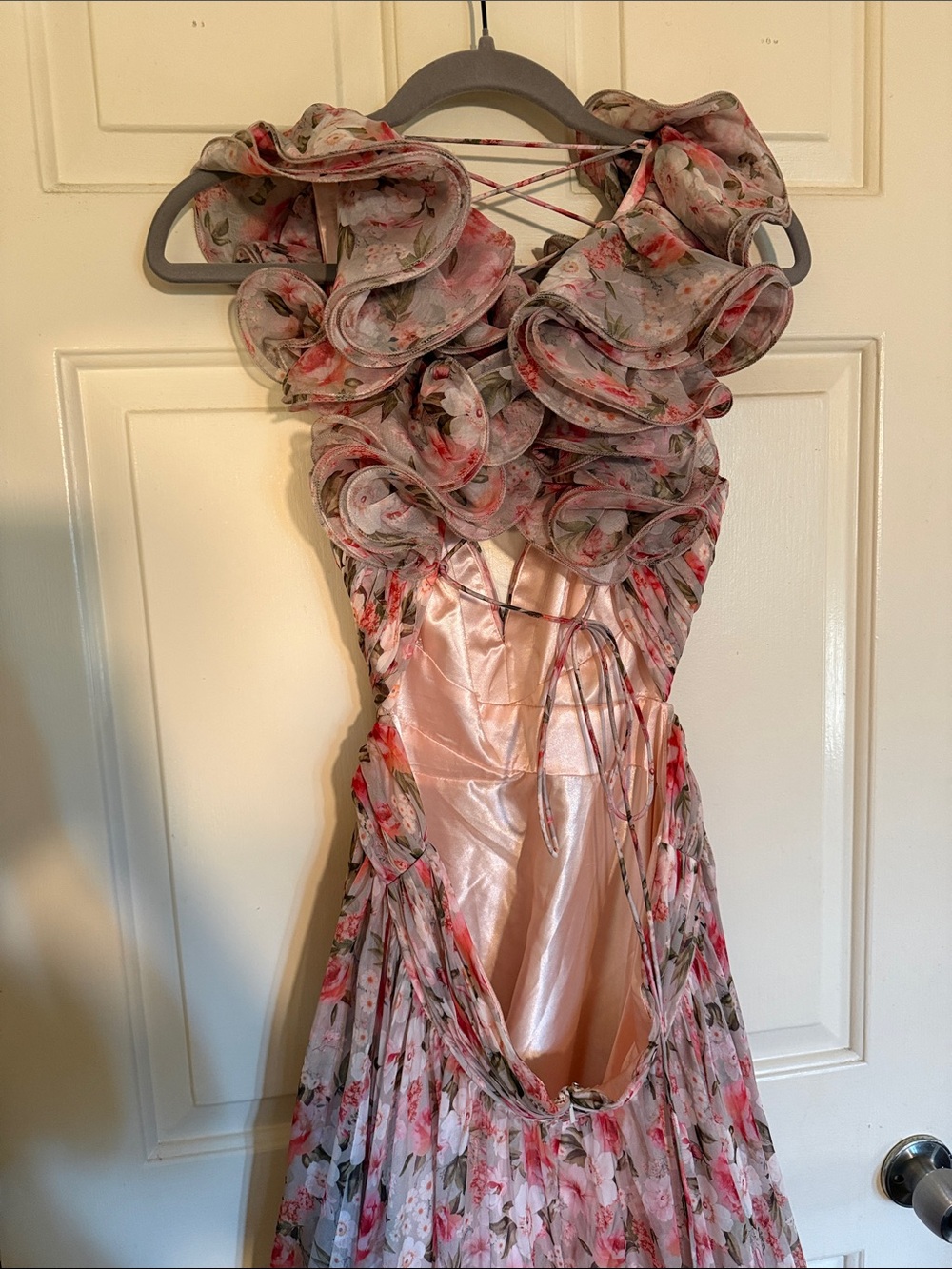 MAC DUGGAL Pink Ruffle Tiered Cut-Out Chiffon Floral Gown - Picture 7 of 16